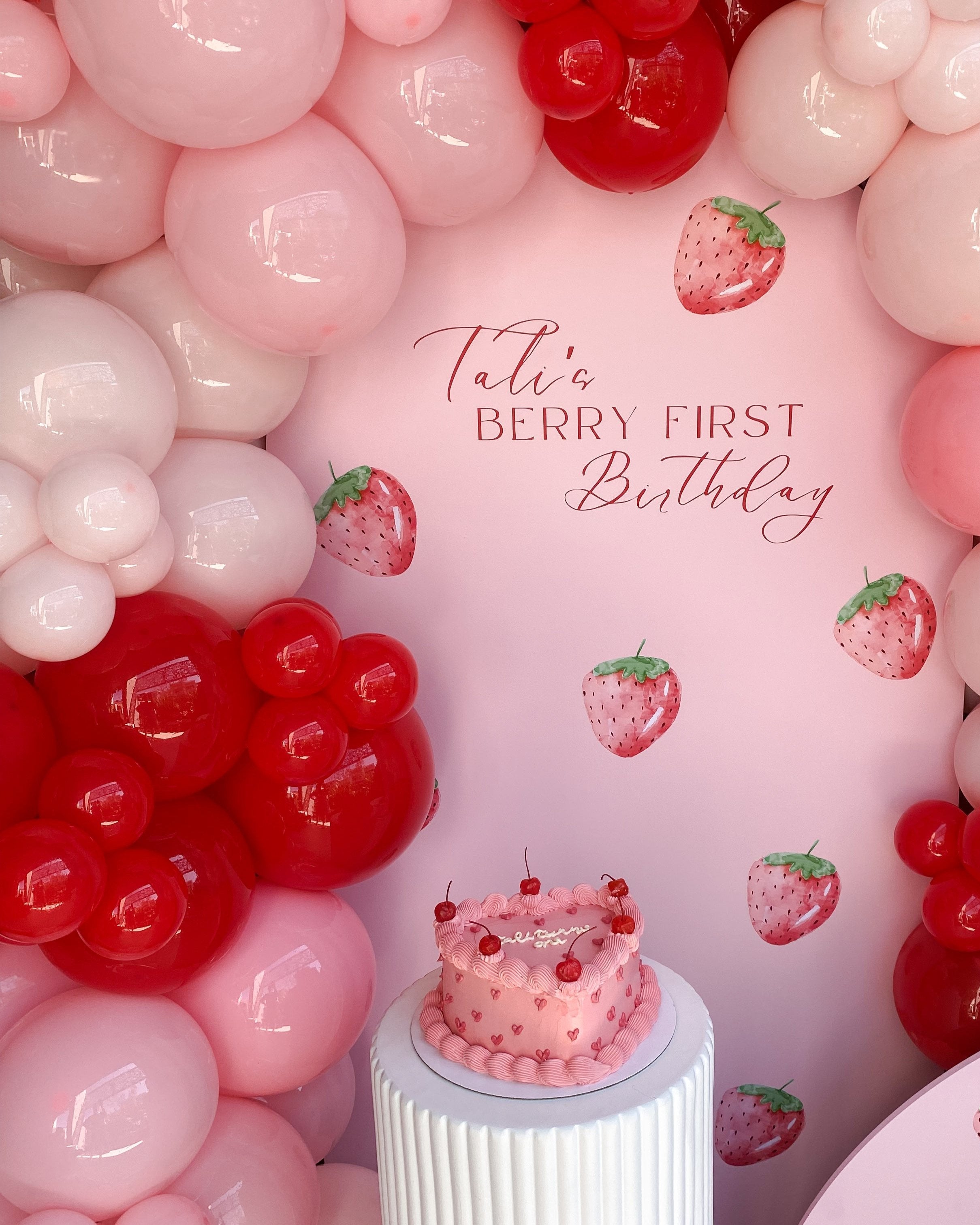 Gold Coast kids birthday party single balloon arch event styling setup